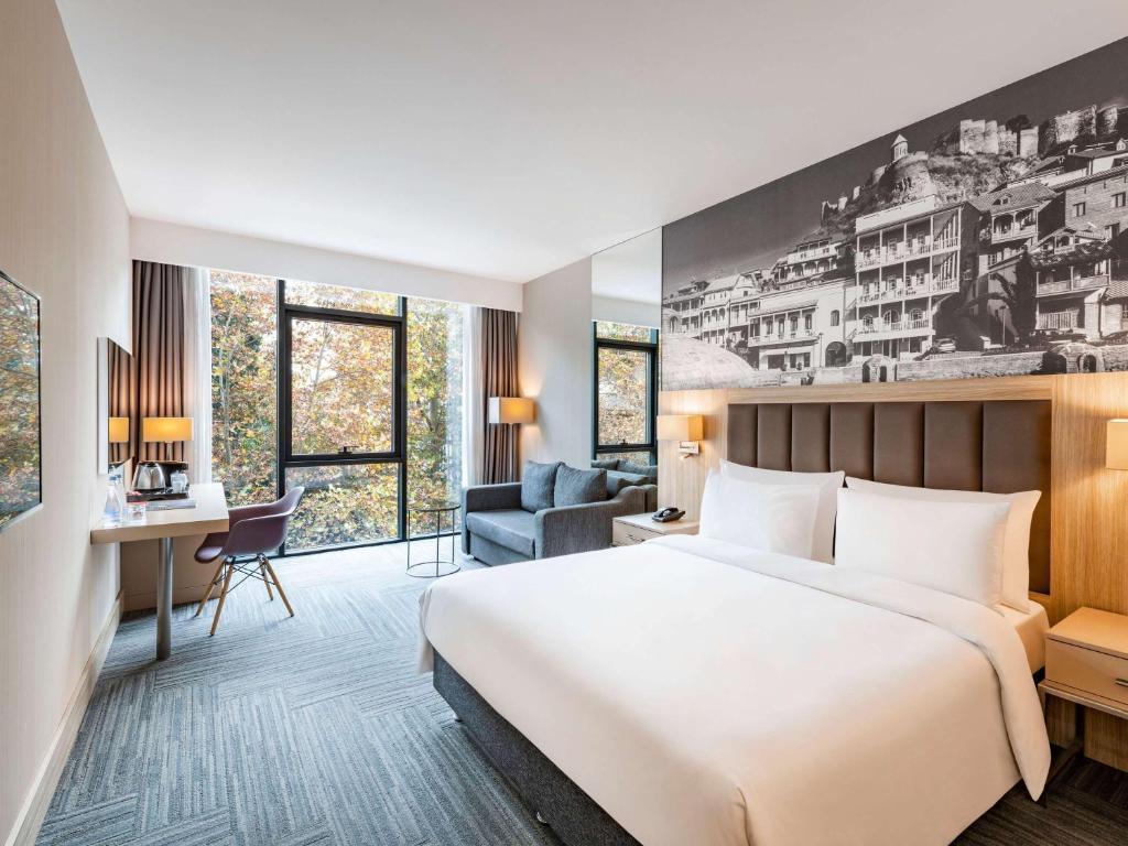 Tbilisi Saburtalo Hotel By Mercure ภายนอก รูปภาพ